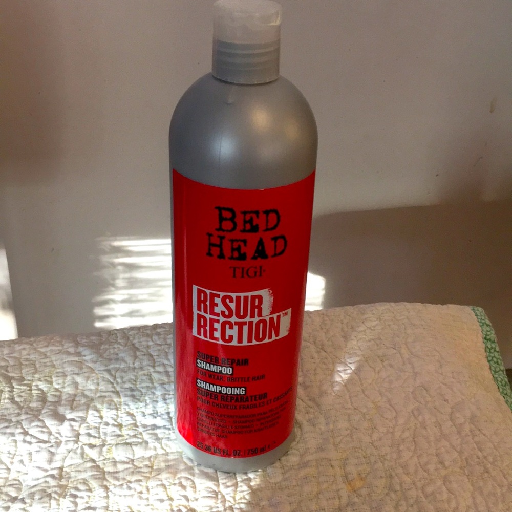 Bed Head TIGI Resurrection Super Repair Shampoo 25.38 Oz NEW For brittle Hair